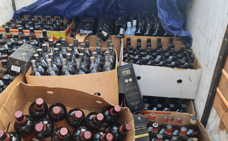  Los Vilos: Carabineros decomisa venta clandestina de 500 botellas de alcohol